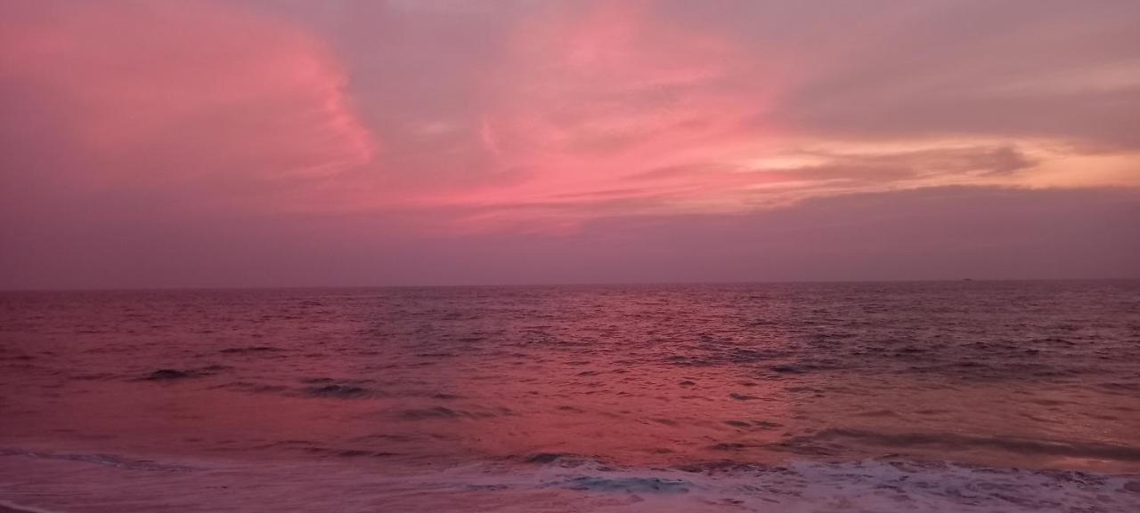 Beachcampers Only For Foreign Traveler'S Alappuzha Exterior foto